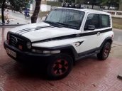 Cần bán gấp Ssangyong Korando sản xuất 2002, màu trắng, xe nhập