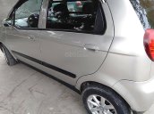 Bán Chevrolet Spark đời 2011, màu bạc, xe gia đình