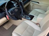 Bán Toyota Camry 2.0E sản xuất 2017, màu đen chính chủ, giá chỉ 930 triệu