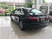 Cần bán Toyota Camry 2.5Q 2019, màu đen