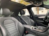 Chính chủ cần bán Mercedes C300 đời 2018, màu đen, nhập khẩu nguyên chiếc