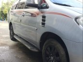 Bán Toyota Innova đời 2008, màu bạc xe gia đình, giá 390tr