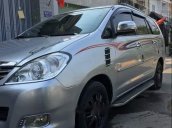 Bán Toyota Innova đời 2008, màu bạc xe gia đình, giá 390tr