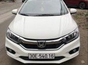 Cần bán lại xe Honda City đời 2017, màu trắng như mới  