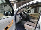 Cần bán Toyota Innova đời 2009, màu bạc chính chủ, giá chỉ 390 triệu