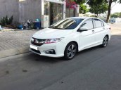 Bán gấp Honda City đời 2017, màu trắng, nhập khẩu  