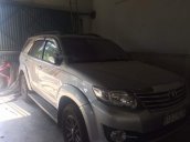 Cần bán gấp Toyota Fortuner năm sản xuất 2016, màu bạc còn mới giá cạnh tranh