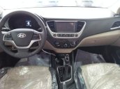 Bán Hyundai Accent 2019, màu trắng. Giao xe ngay