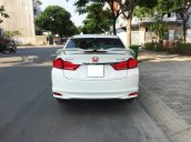 Bán gấp Honda City đời 2017, màu trắng, nhập khẩu  