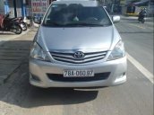 Cần bán xe Toyota Innova G đời 2009, màu bạc 