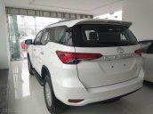 Bán xe Toyota Fortuner 2.4 AT năm 2019, màu trắng, xe nhập