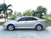 Bán Camry 2.5Q 2016 màu vàng cát, xe đẹp đi 25.000km bao kiểm tra tại hãng