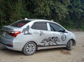 Bán xe Hyundai Grand i10 1.2 MT Base 2017, màu bạc, xe sử dụng cực giữ gìn