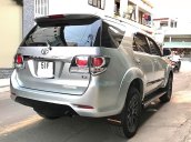 Bán Toyota Fortuner G, Sx 2016, màu bạc, xe gia đình sử dụng kĩ, đi ít mới 43.000km, 1 đời chủ