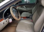 Cần bán gấp Toyota Camry 2.4G sản xuất 2011, màu bạc, chính chủ tư nhân đi rất ít còn mới