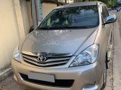 Bán Toyota Innova SR 2011 xăng, màu bạc, bs zin bốn số