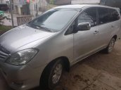 Bán xe Toyota Innova 2008, màu bạc số sàn