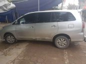 Bán xe Toyota Innova 2008, màu bạc số sàn