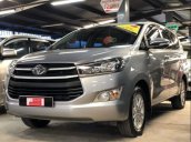 Bán ô tô Toyota Innova E 2017, màu bạc còn mới, giá 719tr