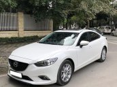 Cần bán Mazda 6 2.0AT 2016 màu trắng, odo 82.000 Km