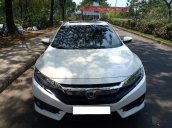 Bán Honda Civic 1.5Turbo Top 2018, màu trắng, nhập khẩu, odo 5000km, giá 895 triệu