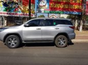 Bán Toyota Fortuner 2017, màu bạc, nhập khẩu