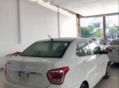 Bán Hyundai Grand i10 2017, màu trắng, nhập khẩu, số sàn