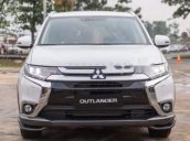 Bán xe Mitsubishi Outlander 2.0 CVT đời 2019, màu trắng, giá cạnh tranh