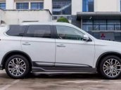 Bán xe Mitsubishi Outlander 2.0 CVT đời 2019, màu trắng, giá cạnh tranh