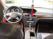 Bán Mercedes C250 năm 2011, màu đỏ, 670tr