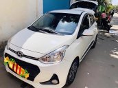 Bán xe Hyundai Grand i10 1.2AT năm 2017, màu trắng số tự động, 393tr