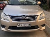 Bán xe Toyota Innova đời 2013, mầu nâu vàng