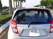 Cần bán xe Chevrolet Spark LTZ 1.0 AT năm sản xuất 2013, màu bạc  