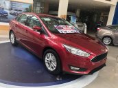 Bán Ford Focus New 2019 xe đủ màu, giao ngay, giá ưu đãi tốt nhất kèm quà tặng giá trị, hotline: 0938.516.017