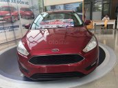 Bán Ford Focus New 2019 xe đủ màu, giao ngay, giá ưu đãi tốt nhất kèm quà tặng giá trị, hotline: 0938.516.017