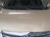 Cần bán gấp Toyota Innova G năm 2010 xe gia đình, 340tr