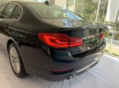 Bán ô tô BMW 5 Series 530i sản xuất năm 2019, màu đen, mới 100%