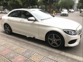 Cần bán xe Mercedes C300 AMG 2016, màu trắng