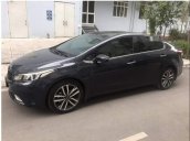 Cần bán Kia Cerato sản xuất 2017, màu đen còn mới, giá tốt