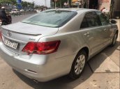 Gia đình cần bán xe Toyota Camry 2.4G sản xuất 2007 màu bạc, số tự động