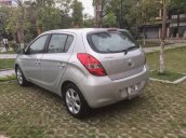 Cần bán Hyundai i20 sản xuất năm 2011, màu bạc, xe nhập chính chủ giá cạnh tranh