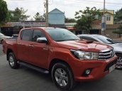 Bán Toyota Hilux 3.0L, số sàn, 2 cầu điện, bản cao cấp