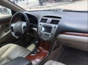 Gia đình cần bán xe Toyota Camry 2.4G sản xuất 2007 màu bạc, số tự động