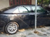 Bán nhanh Toyota Camry 2.0E, model 2018 màu đen