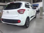 Bán ô tô Hyundai Grand i10 1.2 AT năm 2017, màu trắng