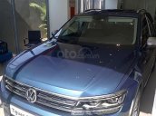 Bán xe Volkswagen Tiguan Allspace đời 2018, màu xanh dương (2B2B) nội thất màu đen