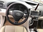 Cần bán gấp Toyota Venza năm sản xuất 2009, màu bạc, đi giữ gìn cẩn thận