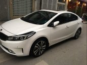 Cần bán xe Kia Cerato đời 2017, màu trắng