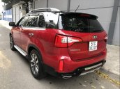 Cần bán Kia Sorento sản xuất 2017, màu đỏ, xe nhập