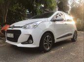 Cần bán Hyundai Grand i10 1.2AT 2017, màu trắng